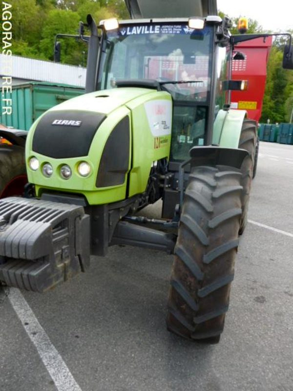 TRACTEUR AGRICOLE RENAULT CLASS CELTIS 456 PLUS RX - Traktor: 4 kép. TRACTEUR AGRICOLE RENAULT CLASS CELTIS 456 PLUS RX - Traktor: 4 kép.