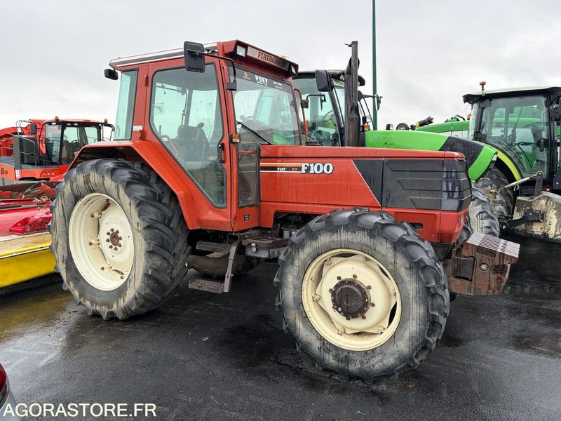 TRACTEUR FIATAGRI F100DT WINNER - 6400H - 1993 - Traktor: 1 kép. TRACTEUR FIATAGRI F100DT WINNER - 6400H - 1993 - Traktor: 1 kép.