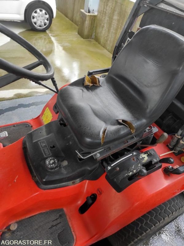 TRACTEUR KUBOTA G23 - Kerti fűkasza: 5 kép. TRACTEUR KUBOTA G23 - Kerti fűkasza: 5 kép.