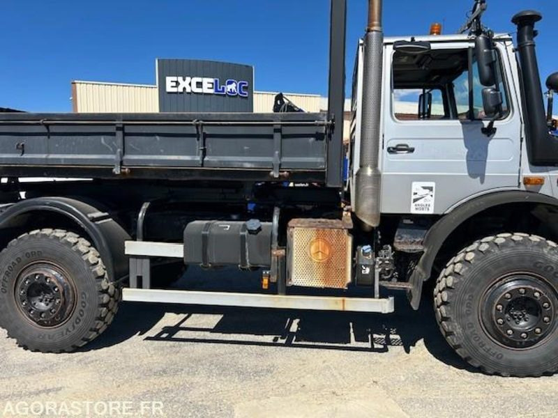 CAMION 4X4 MERCEDES UNIMOG U5000 2009 62289 KM 4667 HEURES - Teherautó: 2 kép. CAMION 4X4 MERCEDES UNIMOG U5000 2009 62289 KM 4667 HEURES - Teherautó: 2 kép.