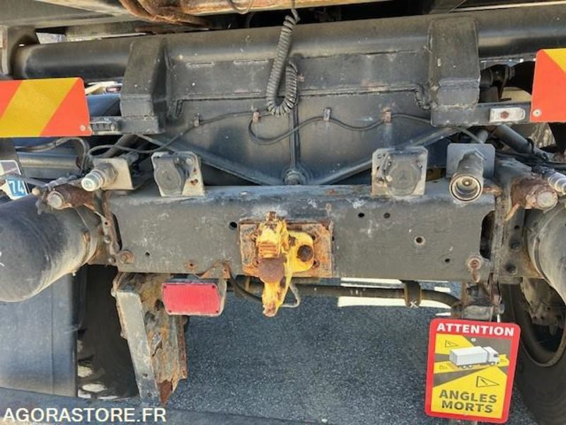 Teherautó CAMION 4X4 MERCEDES UNIMOG U5000 2009 62289 KM 4667 HEURES: 11 kép.