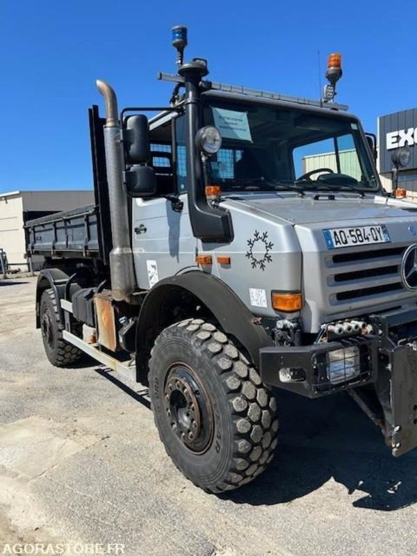 CAMION 4X4 MERCEDES UNIMOG U5000 2009 62289 KM 4667 HEURES - Teherautó: 1 kép. CAMION 4X4 MERCEDES UNIMOG U5000 2009 62289 KM 4667 HEURES - Teherautó: 1 kép.