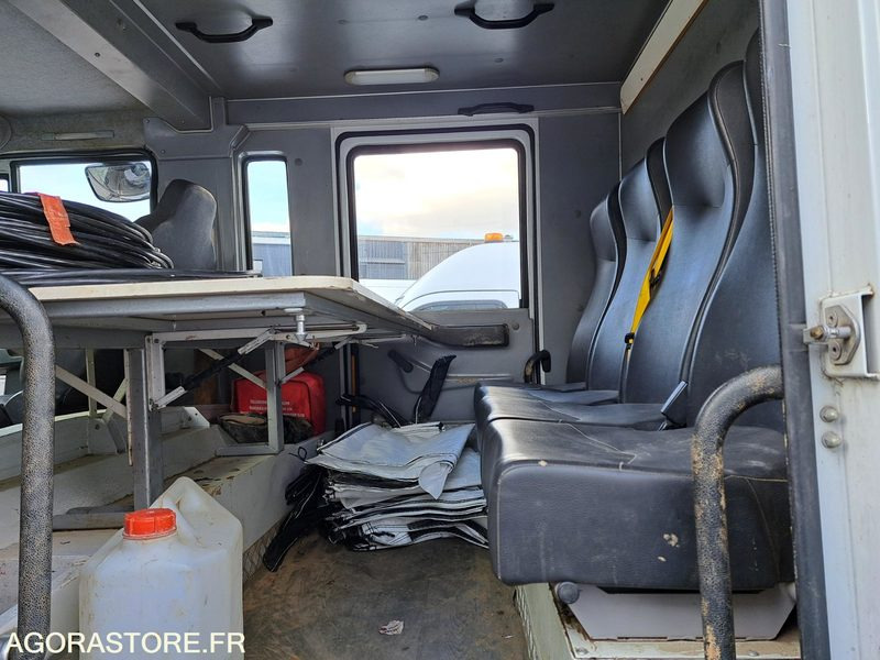 CAMION BENNE GRUE IVECO - 2014 / 240742 KM - Teherautó: 5 kép. CAMION BENNE GRUE IVECO - 2014 / 240742 KM - Teherautó: 5 kép.