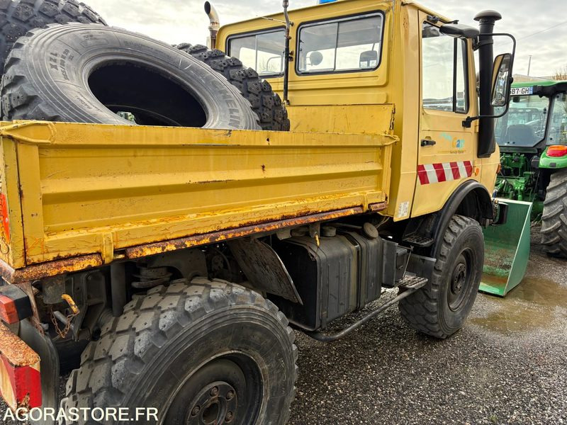 CAMION MERCEDES UNIMOG 1200 - Teherautó: 3 kép. CAMION MERCEDES UNIMOG 1200 - Teherautó: 3 kép.