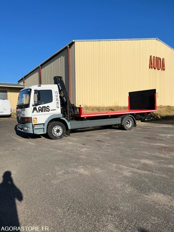 CAMION PLATEAU MERCEDES 15T - 2000 - Teherautó: 3 kép. CAMION PLATEAU MERCEDES 15T - 2000 - Teherautó: 3 kép.