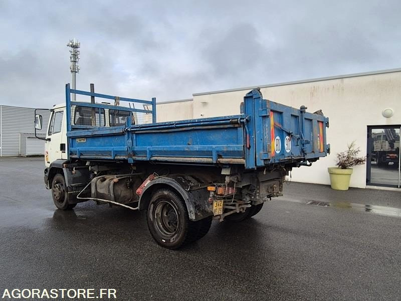 DAF 55TI TRI BENNE - Teherautó: 4 kép. DAF 55TI TRI BENNE - Teherautó: 4 kép.