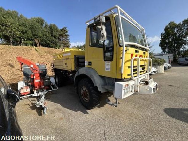 IVECO EUROCARGO - 2000 - 69209KM - 5269GB2A - Teherautó: 4 kép. IVECO EUROCARGO - 2000 - 69209KM - 5269GB2A - Teherautó: 4 kép.