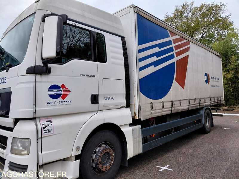 MAN tgx18.360 - 2010 - 420607 Kms - Teherautó: 3 kép. MAN tgx18.360 - 2010 - 420607 Kms - Teherautó: 3 kép.