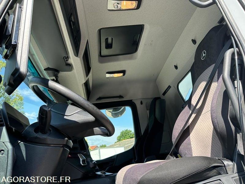 MERCEDES AROCS 4146, BENNE ARRIERE MARREL, BOÎTE AUTO - 48220KM - 2021 - Teherautó: 3 kép. MERCEDES AROCS 4146, BENNE ARRIERE MARREL, BOÎTE AUTO - 48220KM - 2021 - Teherautó: 3 kép.