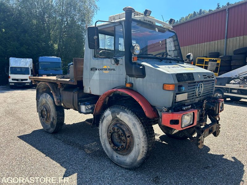 MERCEDES UNIMOG 425 -1985 - 196000km - Teherautó: 2 kép. MERCEDES UNIMOG 425 -1985 - 196000km - Teherautó: 2 kép.