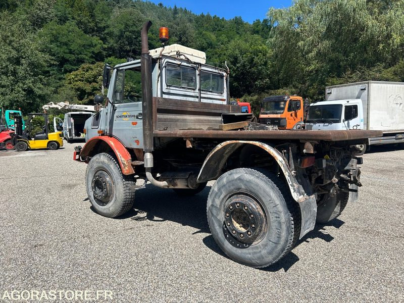 MERCEDES UNIMOG 425 -1985 - 196000km - Teherautó: 4 kép. MERCEDES UNIMOG 425 -1985 - 196000km - Teherautó: 4 kép.