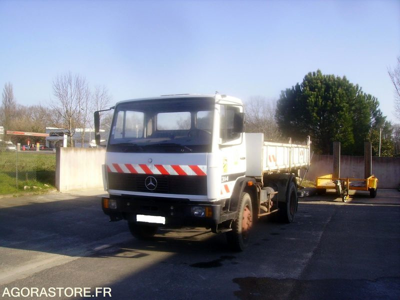 Mercedes 1314 benne - Teherautó: 1 kép. Mercedes 1314 benne - Teherautó: 1 kép.