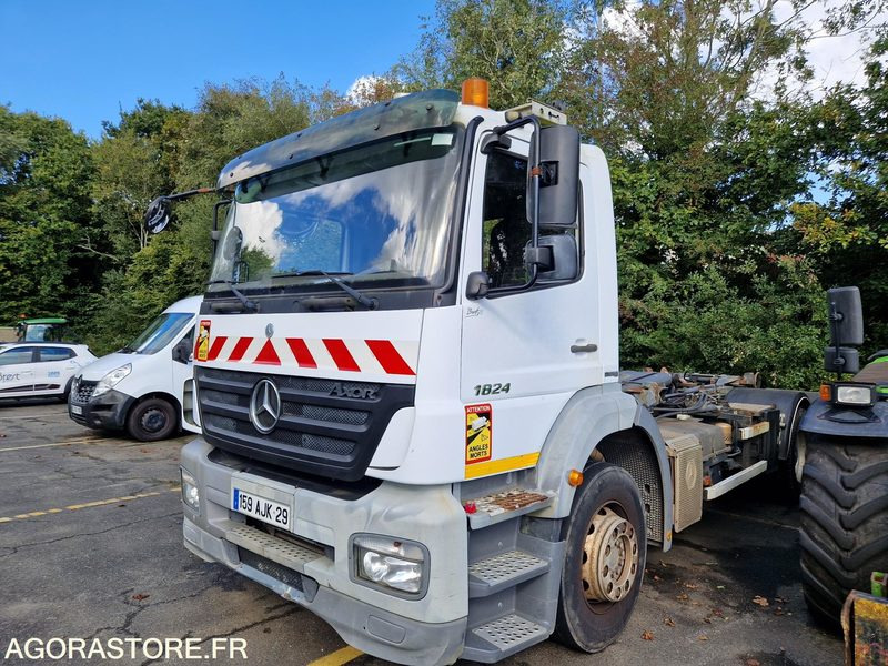 Mercedes Axor 1825 - 2007 - 169485 - 159AJK29 - Teherautó: 1 kép. Mercedes Axor 1825 - 2007 - 169485 - 159AJK29 - Teherautó: 1 kép.