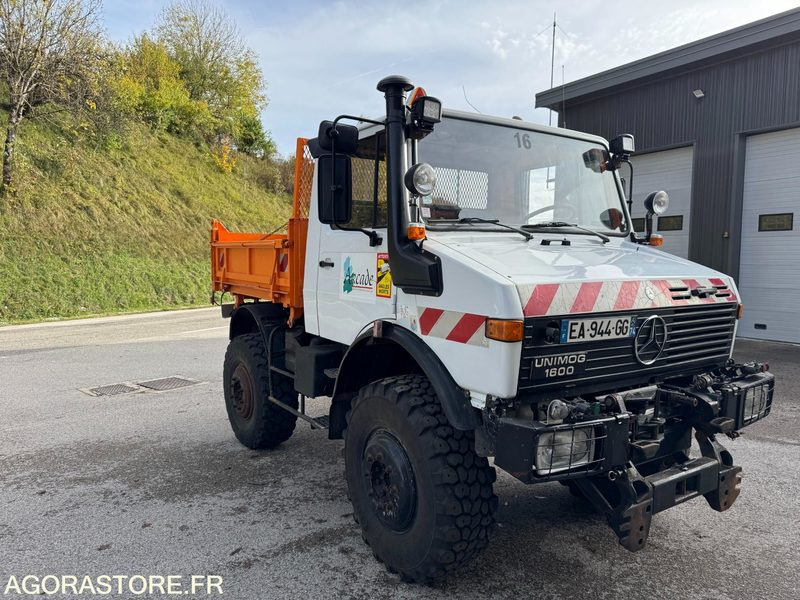 Mercedes Benz Unimog U1600 - 1992 - 64318kms CT OK - Teherautó: 2 kép. Mercedes Benz Unimog U1600 - 1992 - 64318kms CT OK - Teherautó: 2 kép.