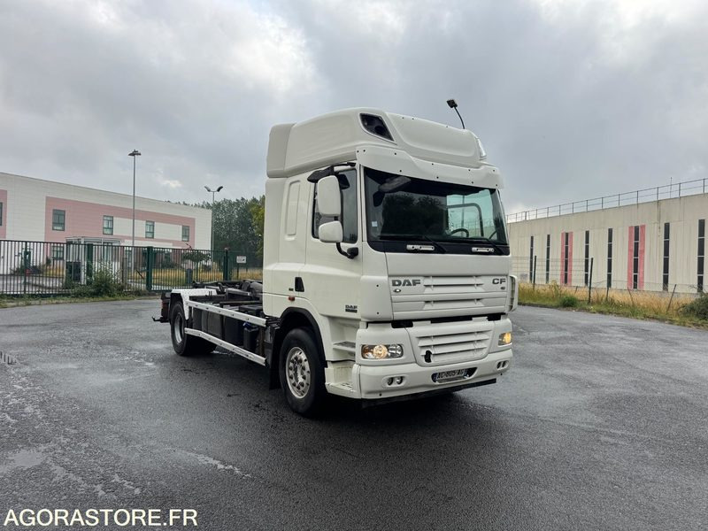 Porteur DAF CF460 19T Ampliroll GUIMA - 2009 - 801000km - Teherautó: 2 kép. Porteur DAF CF460 19T Ampliroll GUIMA - 2009 - 801000km - Teherautó: 2 kép.
