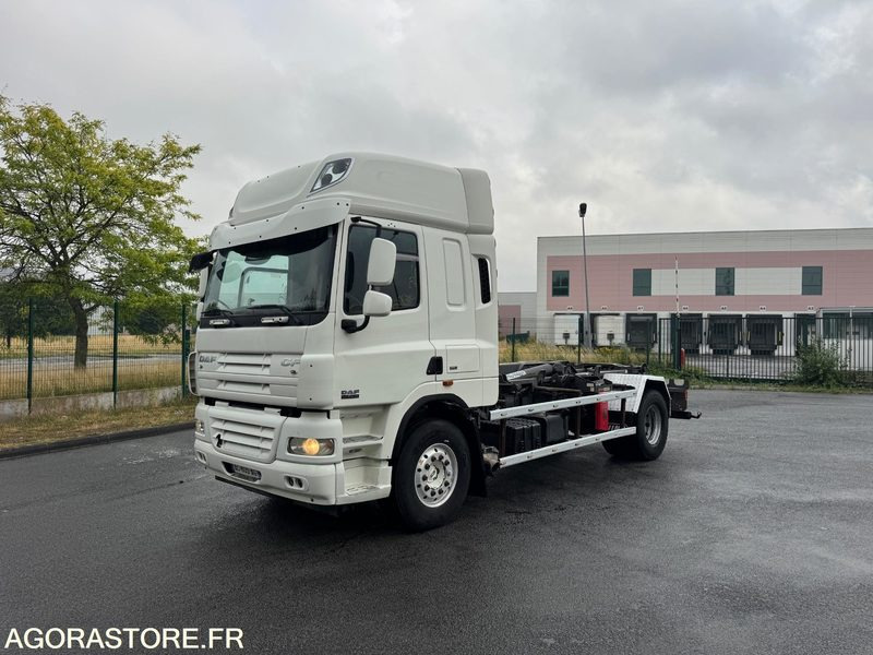 Porteur DAF CF460 19T Ampliroll GUIMA - 2009 - 801000km - Teherautó: 1 kép. Porteur DAF CF460 19T Ampliroll GUIMA - 2009 - 801000km - Teherautó: 1 kép.