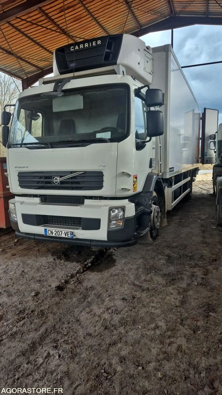 Porteur frigo Volvo FE 260 - Teherautó: 1 kép. Porteur frigo Volvo FE 260 - Teherautó: 1 kép.