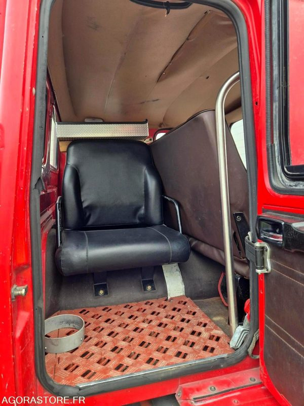 RENAULT 110/170 AH-237-MH - Teherautó: 5 kép. RENAULT 110/170 AH-237-MH - Teherautó: 5 kép.