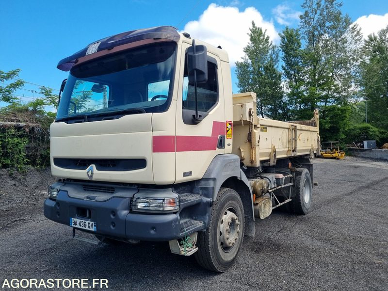 RENAULT 4x2 - KERAX 320 DCI BIBENNE GRAVILLONNEUR - 2006 / 331670 KM - Teherautó: 1 kép. RENAULT 4x2 - KERAX 320 DCI BIBENNE GRAVILLONNEUR - 2006 / 331670 KM - Teherautó: 1 kép.