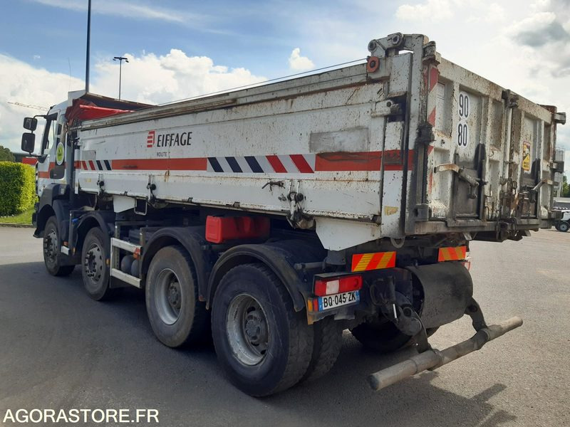 RENAULT 8X4 KERAX 430.32 - 2011 / 373600 Kms (M5126) - Teherautó: 4 kép. RENAULT 8X4 KERAX 430.32 - 2011 / 373600 Kms (M5126) - Teherautó: 4 kép.