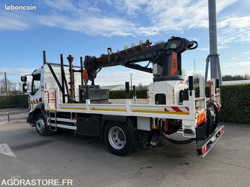 RENAULT D13 FOREUSE RISA G2T - Teherautó: 2 kép. RENAULT D13 FOREUSE RISA G2T - Teherautó: 2 kép.