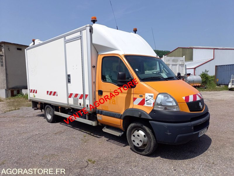 RENAULT MASCOTT avec caisse PALKIT - 2005 - 136765 KM - Teherautó: 3 kép. RENAULT MASCOTT avec caisse PALKIT - 2005 - 136765 KM - Teherautó: 3 kép.