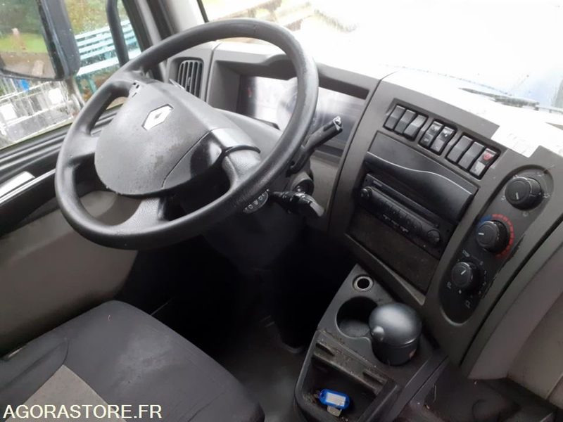 RENAULT - MIDLUM 16T - 2012 / 622675 KM (CC-531-HD) - Teherautó: 4 kép. RENAULT - MIDLUM 16T - 2012 / 622675 KM (CC-531-HD) - Teherautó: 4 kép.