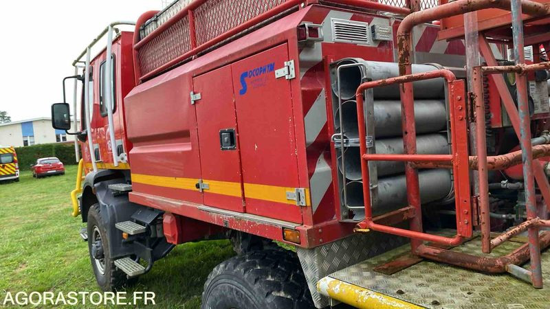 RENAULT MIDLUM - 2006 - Teherautó: 2 kép. RENAULT MIDLUM - 2006 - Teherautó: 2 kép.