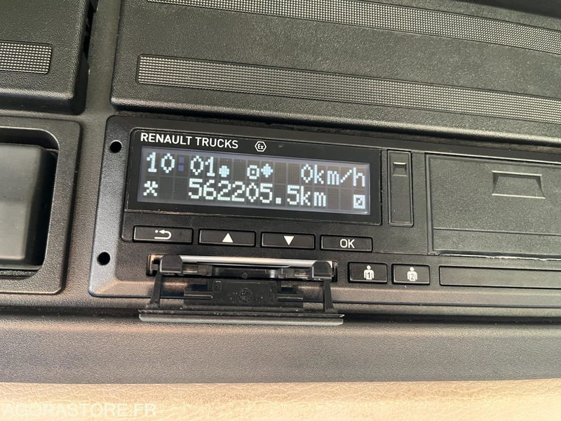 RENAULT MIDLUM - 2013 - 562 205km - Teherautó: 5 kép. RENAULT MIDLUM - 2013 - 562 205km - Teherautó: 5 kép.