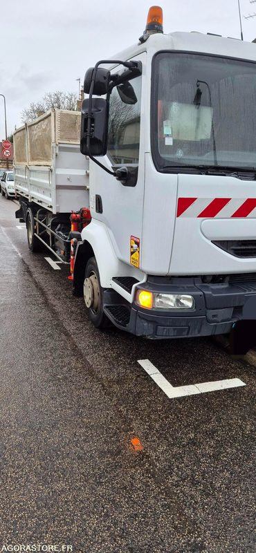 RENAULT MIDLUM GRUE - 2003 -143000km - Teherautó: 2 kép. RENAULT MIDLUM GRUE - 2003 -143000km - Teherautó: 2 kép.