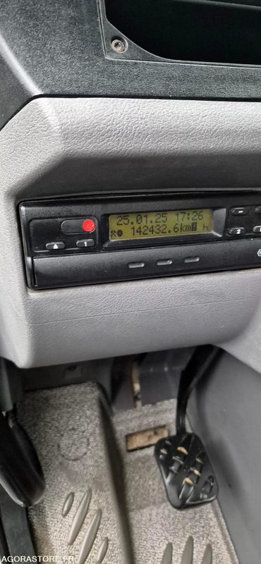 Teherautó RENAULT MIDLUM GRUE - 2003 -143000km: 7 kép. Teherautó RENAULT MIDLUM GRUE - 2003 -143000km: 7 kép.