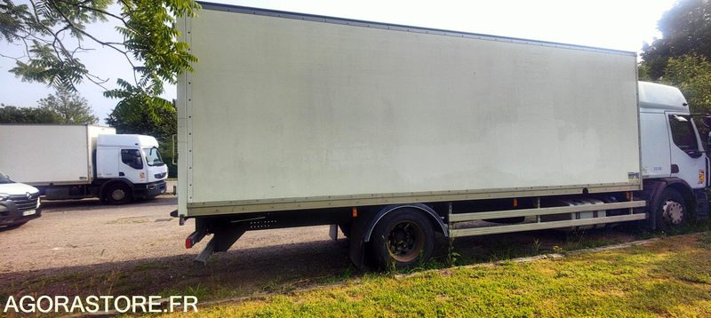 RENAULT PREMIUM 320 AUTO ECOLE 2009 206000 KM PARC 33106 - Teherautó: 3 kép. RENAULT PREMIUM 320 AUTO ECOLE 2009 206000 KM PARC 33106 - Teherautó: 3 kép.