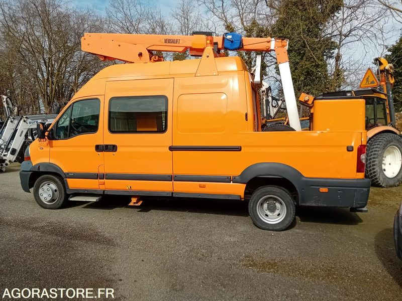 Renault Mascott Nacelle - 2006 - 31430 kms - Teherautó: 5 kép. Renault Mascott Nacelle - 2006 - 31430 kms - Teherautó: 5 kép.