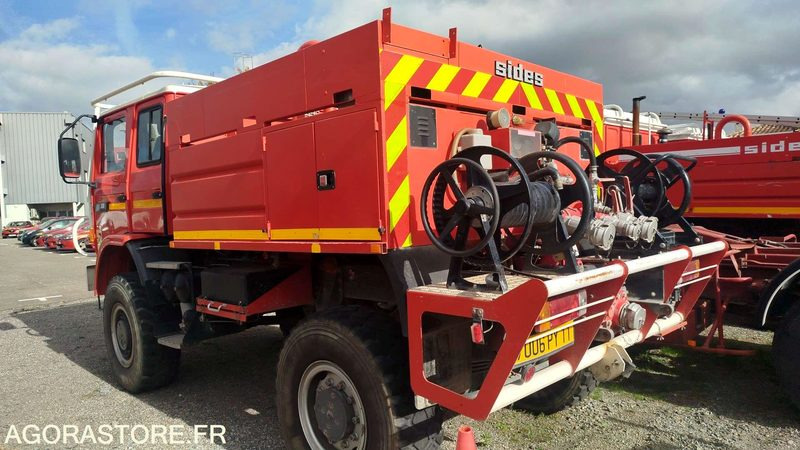 Renault Midliner 210 - 2001 - Teherautó: 2 kép. Renault Midliner 210 - 2001 - Teherautó: 2 kép.