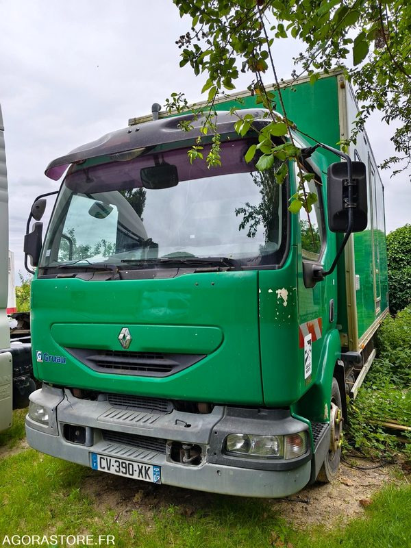 Renault Midlum 180 dci - VASP Base vie - 9 places - NON ROULANT - Teherautó: 3 kép. Renault Midlum 180 dci - VASP Base vie - 9 places - NON ROULANT - Teherautó: 3 kép.