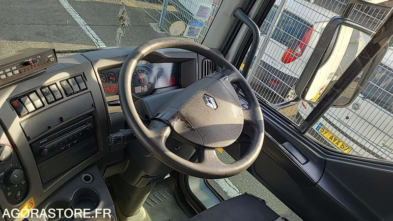 Renault Midlum 200 - 2012 - 149256kms - CH200MM - Teherautó: 3 kép. Renault Midlum 200 - 2012 - 149256kms - CH200MM - Teherautó: 3 kép.