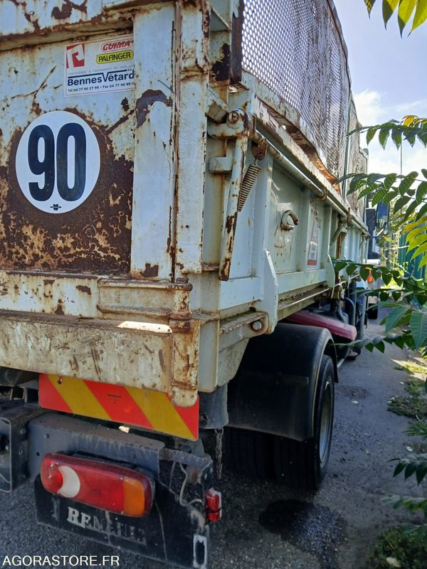 Renault Midlum benne 1063 YR 42 - Teherautó: 4 kép. Renault Midlum benne 1063 YR 42 - Teherautó: 4 kép.