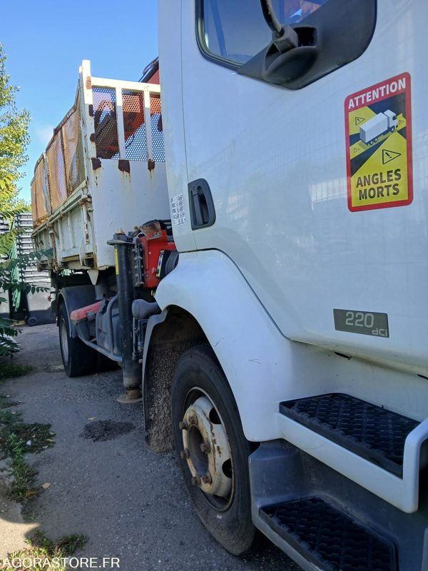 Renault Midlum benne 1063 YR 42 - Teherautó: 5 kép. Renault Midlum benne 1063 YR 42 - Teherautó: 5 kép.