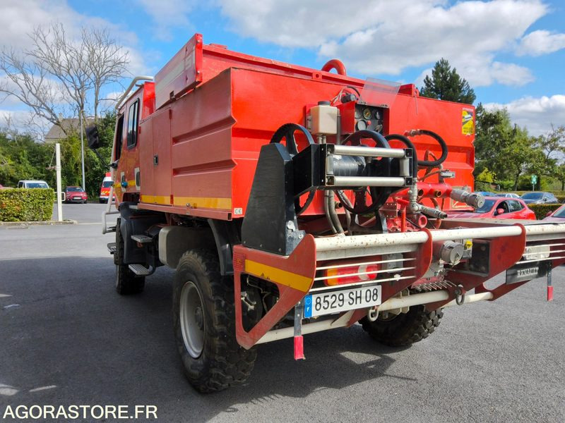 Renault truck 220 DCI accidenté - Teherautó: 3 kép. Renault truck 220 DCI accidenté - Teherautó: 3 kép.