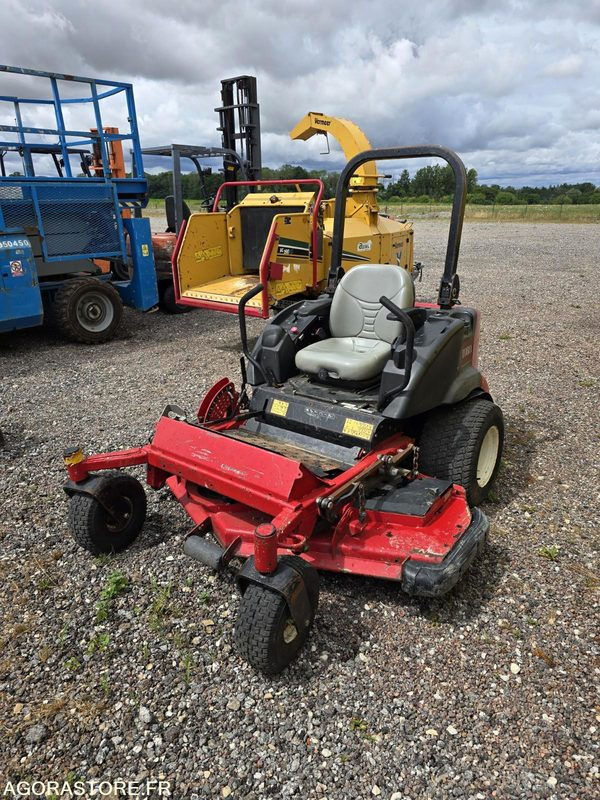Tondeuse Toro Groundmaster 7200 - Kerti fűkasza: 1 kép. Tondeuse Toro Groundmaster 7200 - Kerti fűkasza: 1 kép.