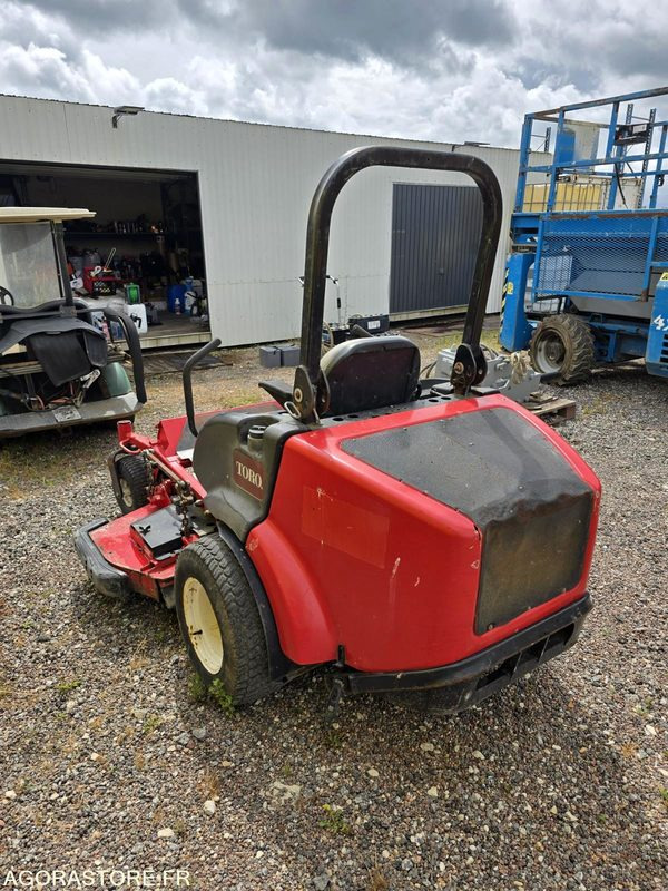 Tondeuse Toro Groundmaster 7200 - Kerti fűkasza: 4 kép. Tondeuse Toro Groundmaster 7200 - Kerti fűkasza: 4 kép.