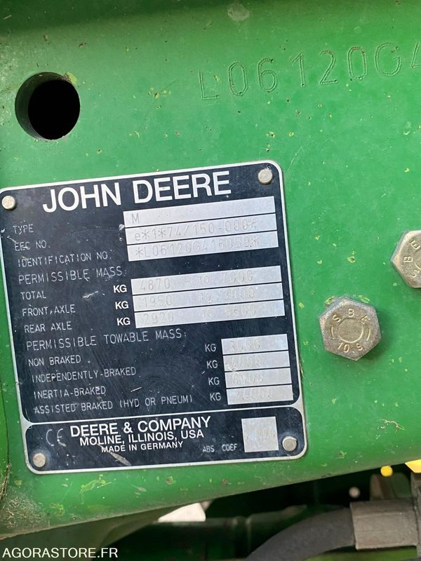 Tracteur John Deere 6120 - Traktor: 4 kép. Tracteur John Deere 6120 - Traktor: 4 kép.