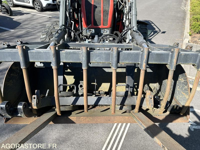 Tracteur Reform Mounty 100 V - Traktor: 5 kép. Tracteur Reform Mounty 100 V - Traktor: 5 kép.