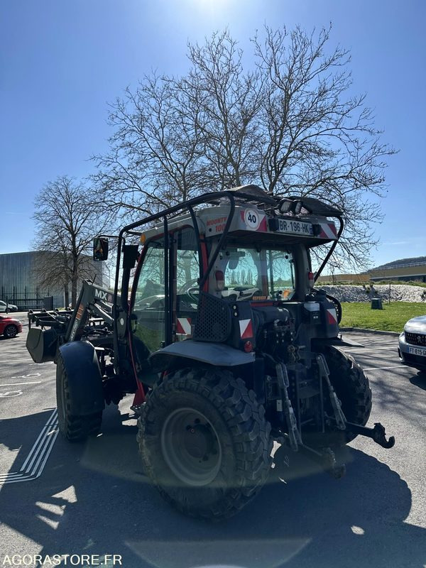 Tracteur Reform Mounty 100 V - Traktor: 2 kép. Tracteur Reform Mounty 100 V - Traktor: 2 kép.