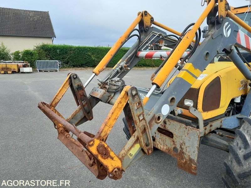 Tracteur Renault Ergos100 avec chargeur FAUCHEUX F26R - Traktor: 4 kép. Tracteur Renault Ergos100 avec chargeur FAUCHEUX F26R - Traktor: 4 kép.