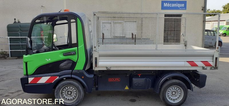 VEHICULE ELECTRIQUE GOUPIL G5 LITHIUM - Elektromos kishaszonjármű: 2 kép. VEHICULE ELECTRIQUE GOUPIL G5 LITHIUM - Elektromos kishaszonjármű: 2 kép.