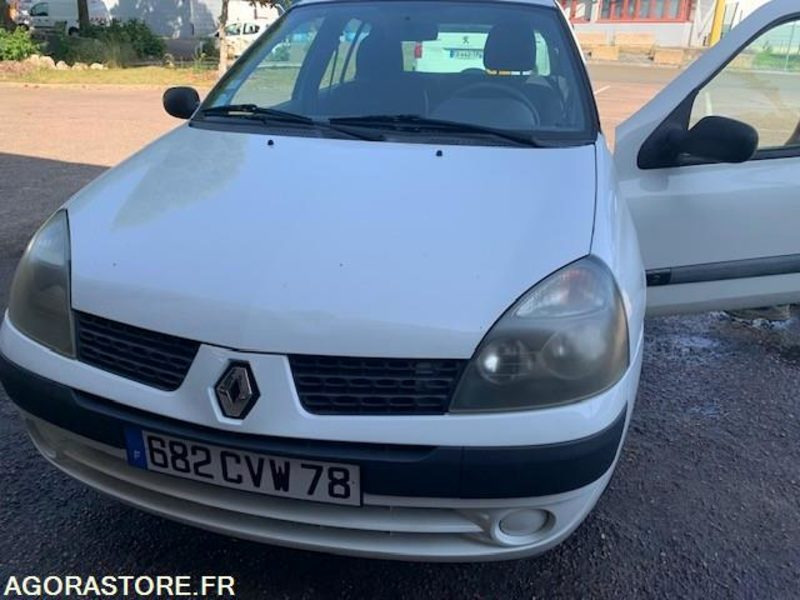 VOITURE CLIO RENAULT roulante - Autó: 2 kép. VOITURE CLIO RENAULT roulante - Autó: 2 kép.