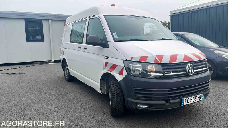 VOLKSWAGEN TRANSPORTER - 2018 - 187106KM - FC555FD - Furgon: 2 kép. VOLKSWAGEN TRANSPORTER - 2018 - 187106KM - FC555FD - Furgon: 2 kép.