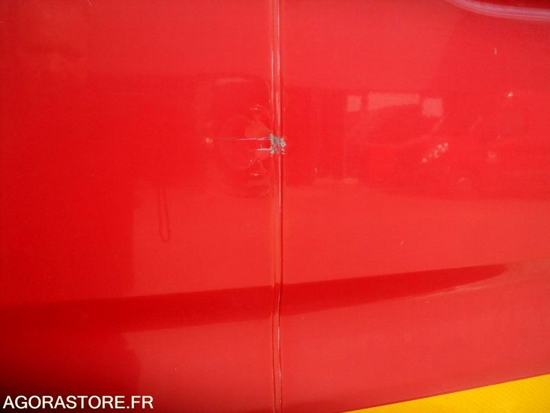 VTU RENAULT MASTER 90 DCI n° 584 AEH 35 - Kis furgon: 5 kép. VTU RENAULT MASTER 90 DCI n° 584 AEH 35 - Kis furgon: 5 kép.