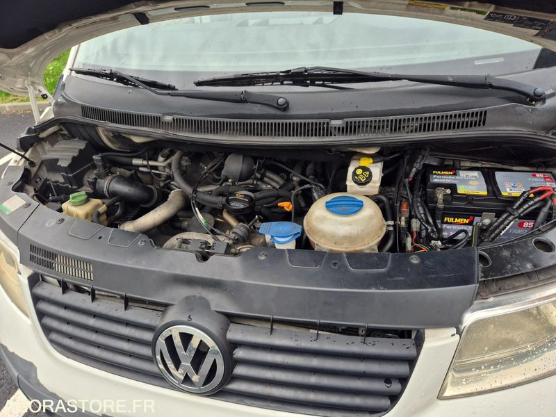 Furgon VW TRANSPORTER INTERVENTION SMUR: 11 kép. Furgon VW TRANSPORTER INTERVENTION SMUR: 11 kép.